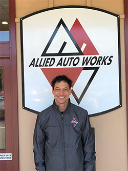 Kyle | Shop Assistant